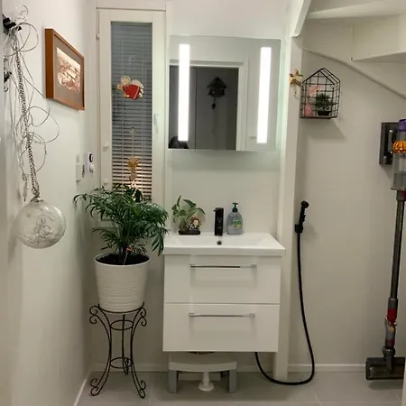 Private Room In The Shared Detached House. Vantaa Esterno foto
