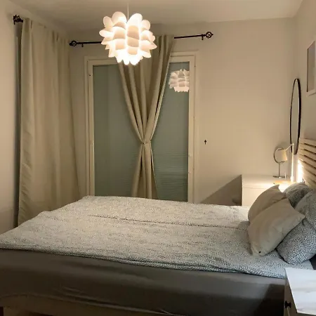 Private Room In The Shared Detached House. Vantaa Esterno foto
