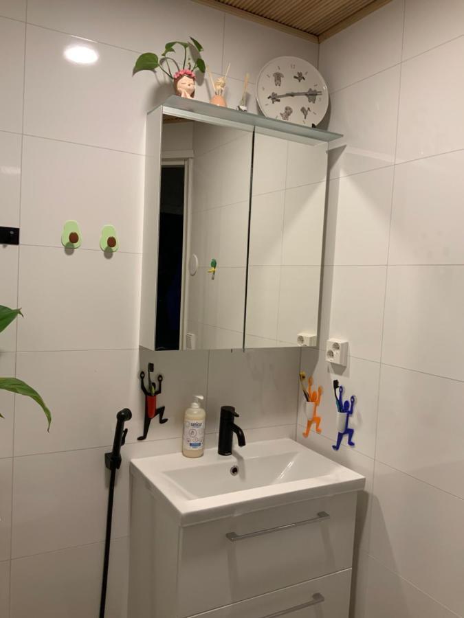 Апартаменты Private In The Shared Detached House. Вантаа